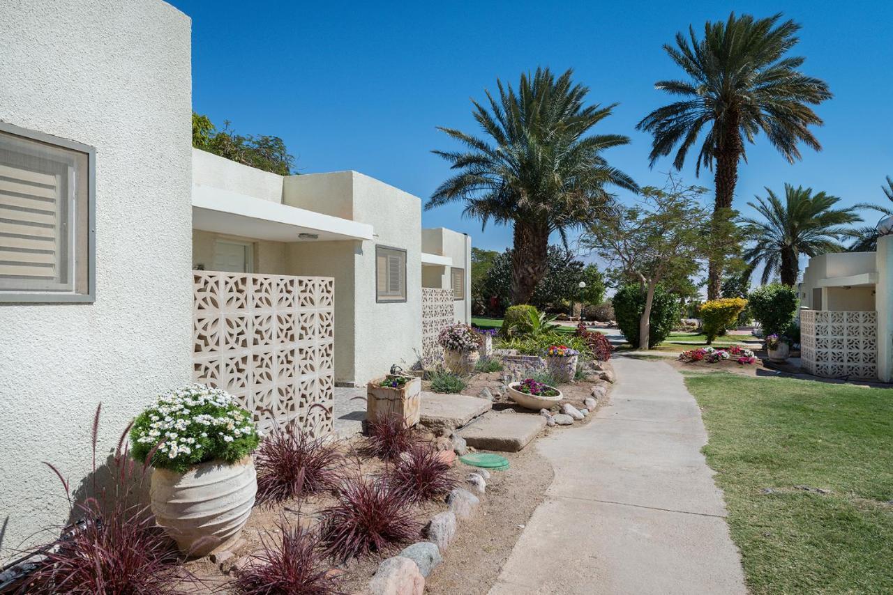 Eilot Kibbutz Country Lodging Eilat Esterno foto