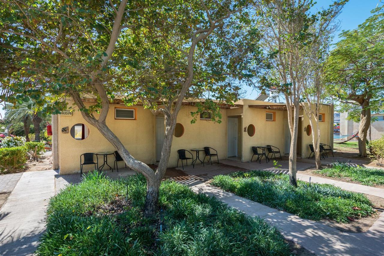 Eilot Kibbutz Country Lodging Eilat Esterno foto