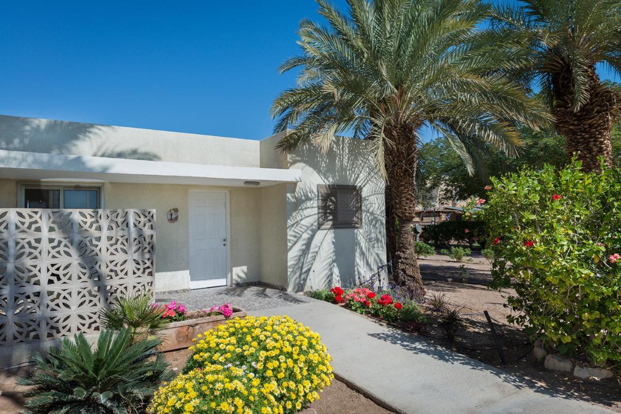 Eilot Kibbutz Country Lodging Eilat Esterno foto